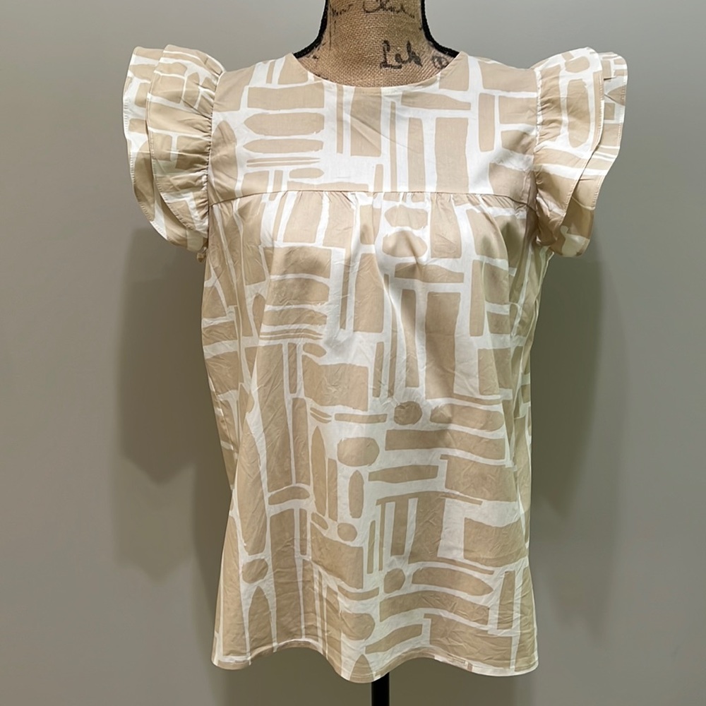 Michelle McDowell Brand. Size Medium. Tan and White Top.